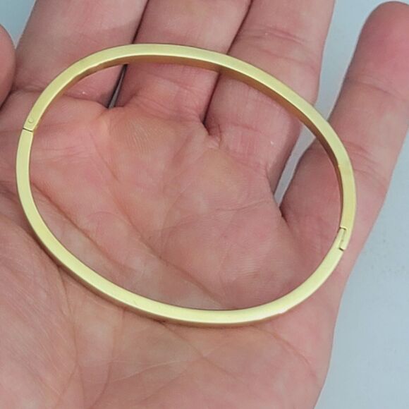 Women's Yellow Gold Filled Bangle Bracelet - Picture 7 of 10